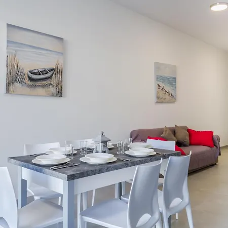 Spacious Brand New Hc Balcony 3 Bdr 2 Bth Bugibba * Σεντ Πόλς Μπέι