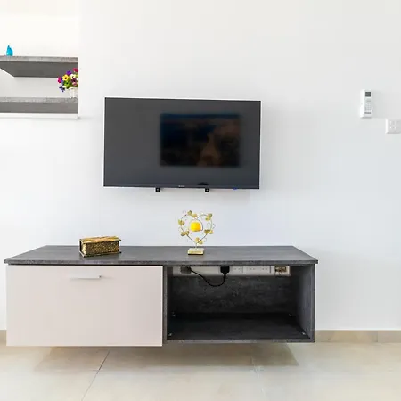 Spacious Brand New Hc Balcony 3 Bdr 2 Bth Bugibba *