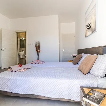Daire Spacious Brand New Hb Balcony 3 Bdr 2 Bth Bugibba St. Paul's Bay