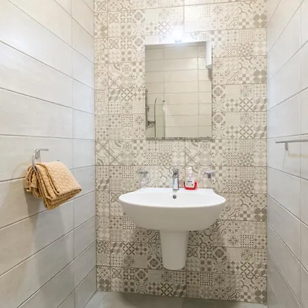 Spacious Brand New Hb Balcony 3 Bdr 2 Bth Bugibba * St. Paul's Bay