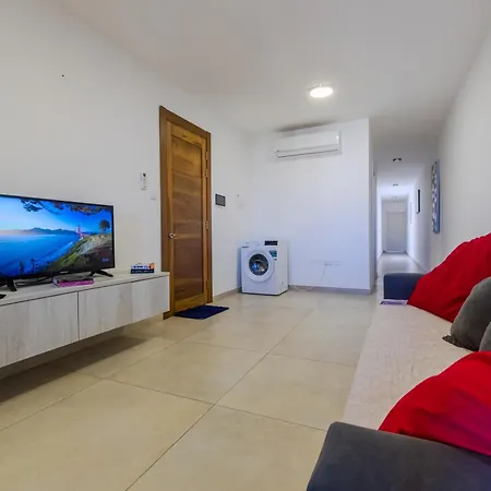 Spacious Brand New Hb Balcony 3 Bdr 2 Bth Bugibba St. Paul's Bay