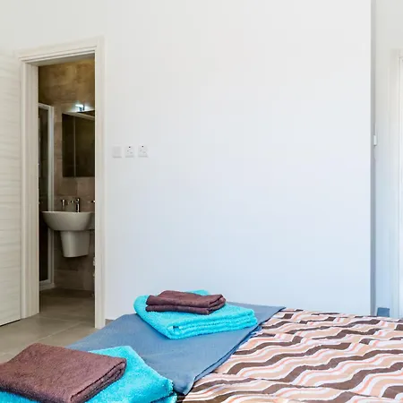 Spacious Brand New Hb Balcony 3 Bdr 2 Bth Bugibba Daire St. Paul's Bay