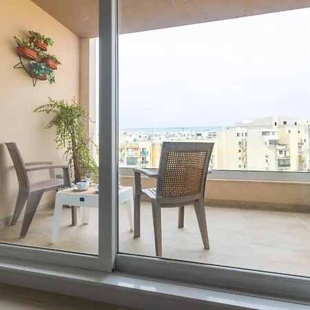 Spacious Brand New Hb Balcony 3 Bdr 2 Bth Bugibba Daire