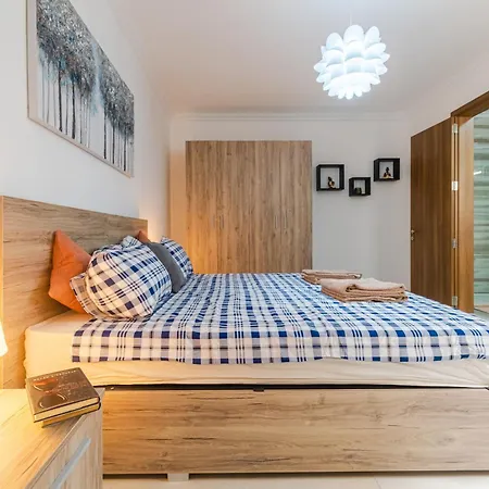 Spacious Brand New Hb Balcony 3 Bdr 2 Bth Bugibba