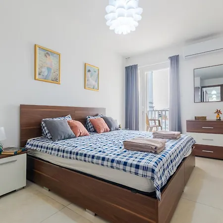 Spacious Brand New Hb Balcony 3 Bdr 2 Bth Bugibba * St. Paul's Bay