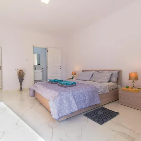 Daire Spacious Brand New Hb Balcony 3 Bdr 2 Bth Bugibba St. Paul's Bay