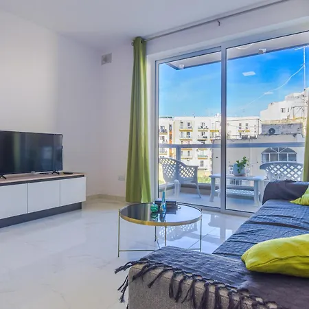 Spacious Brand New Hb Balcony 3 Bdr 2 Bth Bugibba