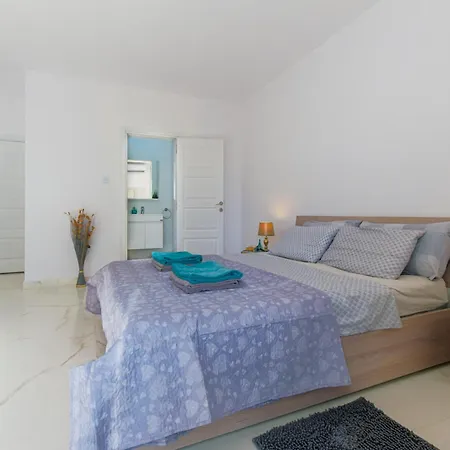 Spacious Brand New Hb Balcony 3 Bdr 2 Bth Bugibba Daire *