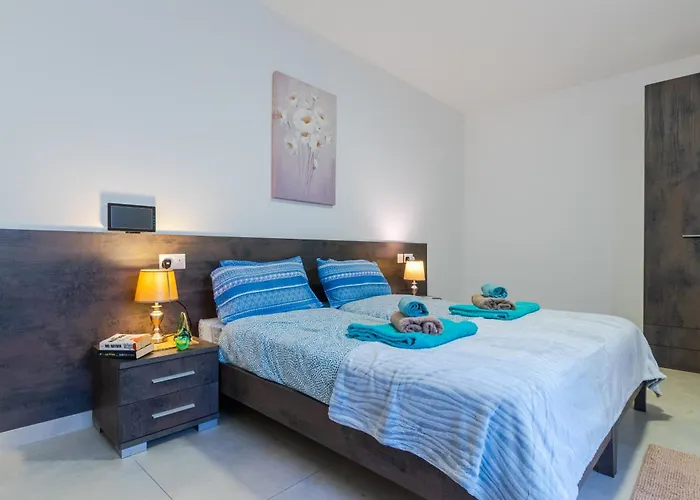 Spacious Brand New Hc Balcony 3 Bdr 2 Bth Bugibba * St. Paul's Bay