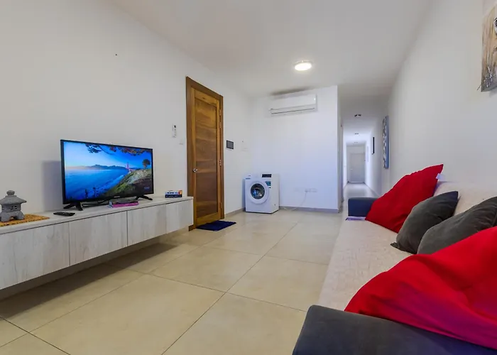 Spacious Brand New Hc Balcony 3 Bdr 2 Bth Bugibba St. Paul's Bay