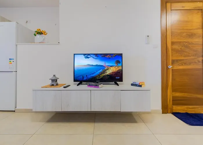 Spacious Brand New Hc Balcony 3 Bdr 2 Bth Bugibba