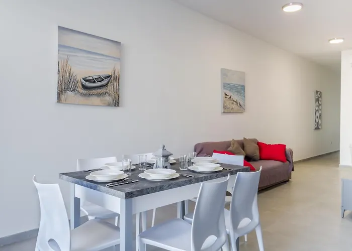 Spacious Brand New Hc Balcony 3 Bdr 2 Bth Bugibba * St. Paul's Bay