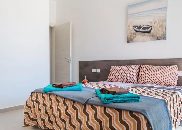 Apartment Spacious Brand New Hc Balcony 3 Bdr 2 Bth Bugibba *