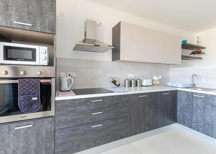 Apartment Spacious Brand New Hc Balcony 3 Bdr 2 Bth Bugibba